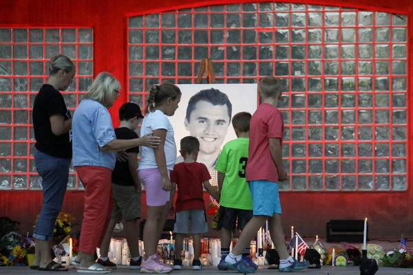 ▲▼柯克（Charlie Kirk）在猶他谷大學​​活動中被槍殺。（圖／路透）