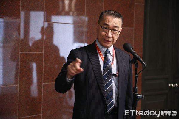 黃國昌要提民眾黨版國防特別條例　徐國勇預測：不會超過政院版範疇