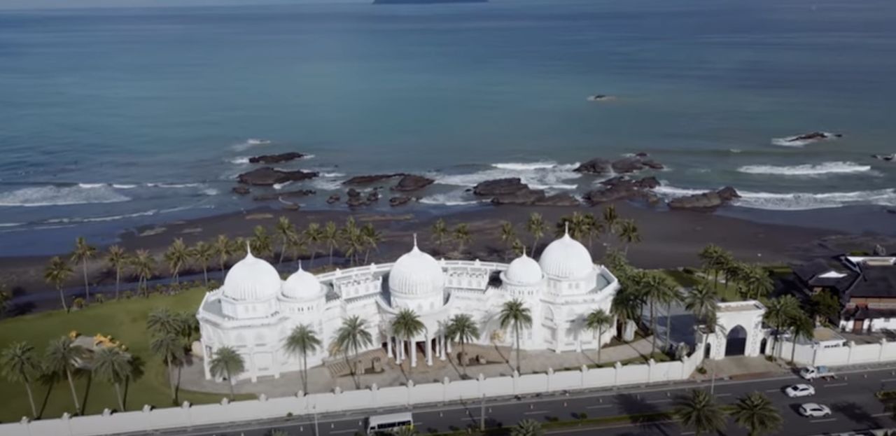 獨／開箱33億頭城阿拉伯宮　金龍魚噴泉、百佛骨雕首曝光