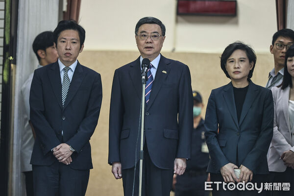 ▲行政院長卓榮泰施政報告前受訪。（圖／記者林敬旻攝）