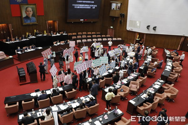 ▲▼。（圖／記者湯興漢攝）