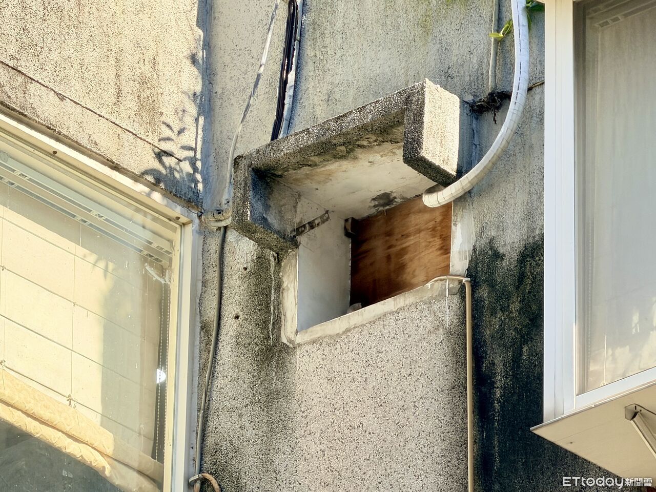 紅磚、木板封冷氣孔超危險　職人警告秒變吸水海綿、壁癌失控