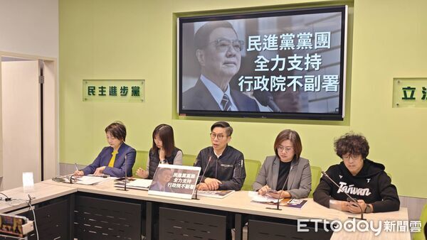 民進黨團嗆黃國昌可憐又可悲：去天安門走讀看看　別只敢要民眾擔