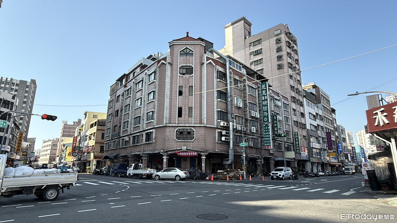 「便當南霸天」起家厝拆招停業　饕客見告示：鬆一口氣！