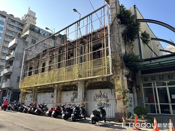 阿嬤級「豐中戲院」荒廢20年　新地主1.9億買「只清理不開發」