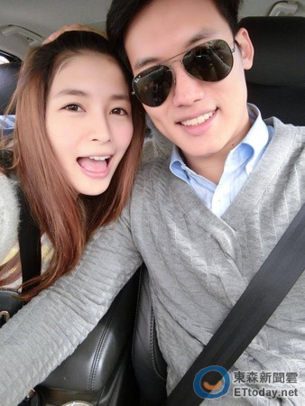 林舒语闪婚当人妻,日前放闪曝光老公照片.(图/翻摄自林舒语脸书)