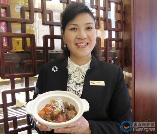 店经理李凤认为餐厅的用心,细腻可营造更愉快的用餐氛围.